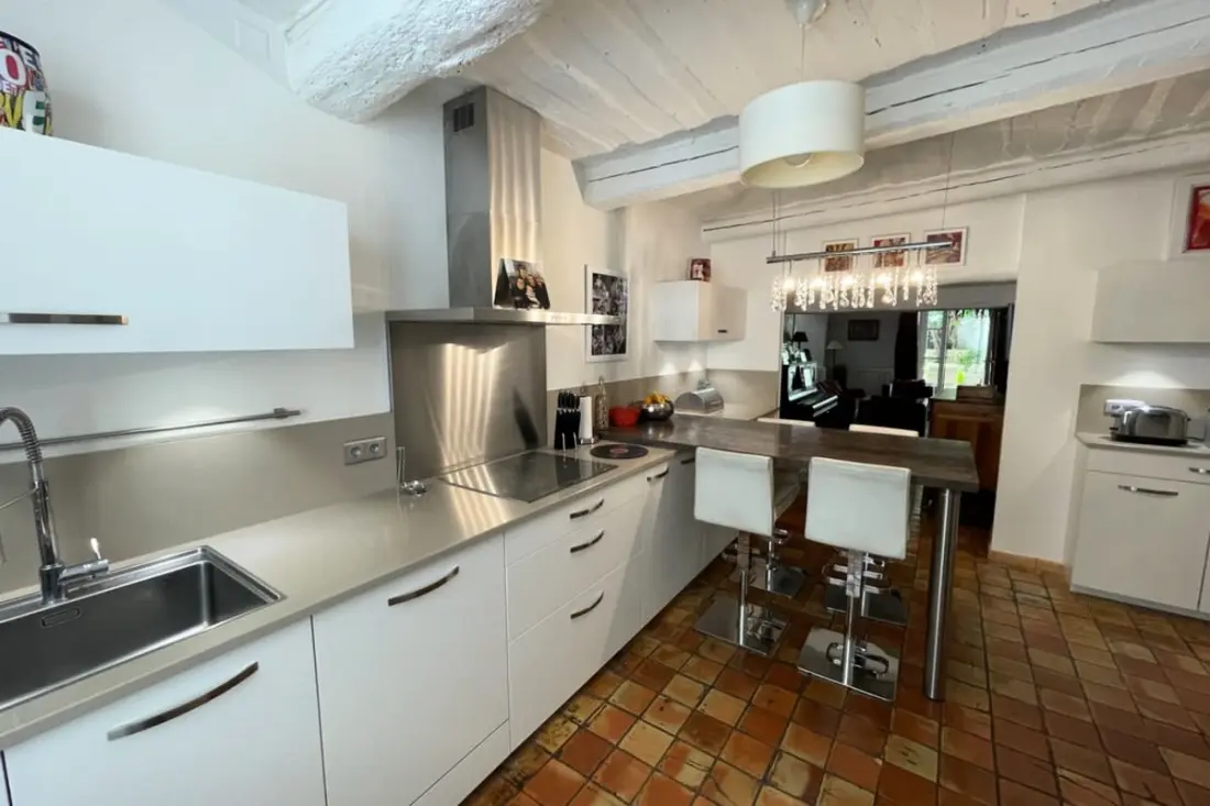 Charmante Maison De Village Avec Piscine Et Terrasse Ombragée