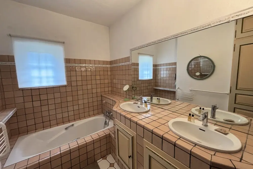 Villa En Campagne Avec Piscine