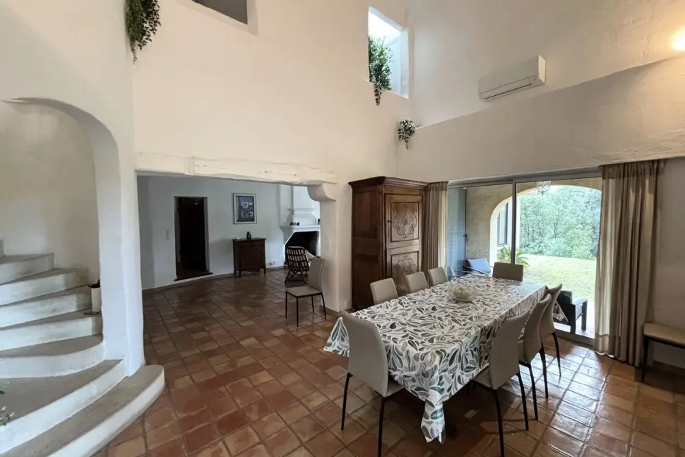 Villa En Campagne Avec Piscine