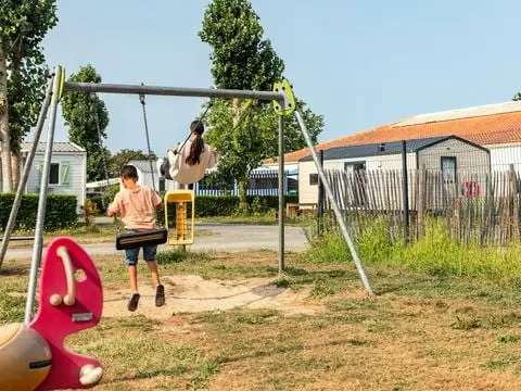 Camping Romanée L'Evasion 4 étoiles★★★★