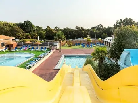 Camping Romanée L'Evasion 4 étoiles★★★★