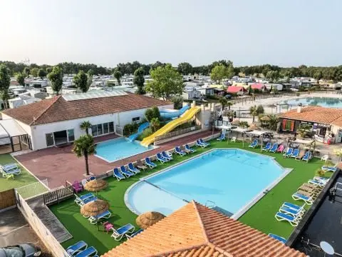 Camping Romanée L'Evasion 4 étoiles★★★★
