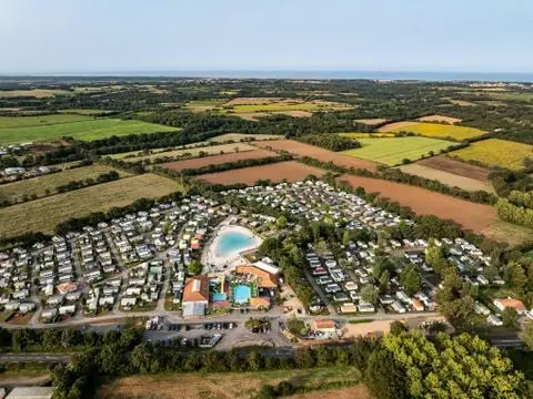 Camping Romanée L'Evasion 4 étoiles★★★★