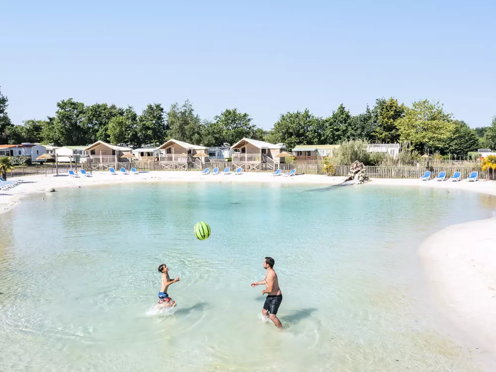 Camping Romanée L'Evasion4 étoiles★★★★