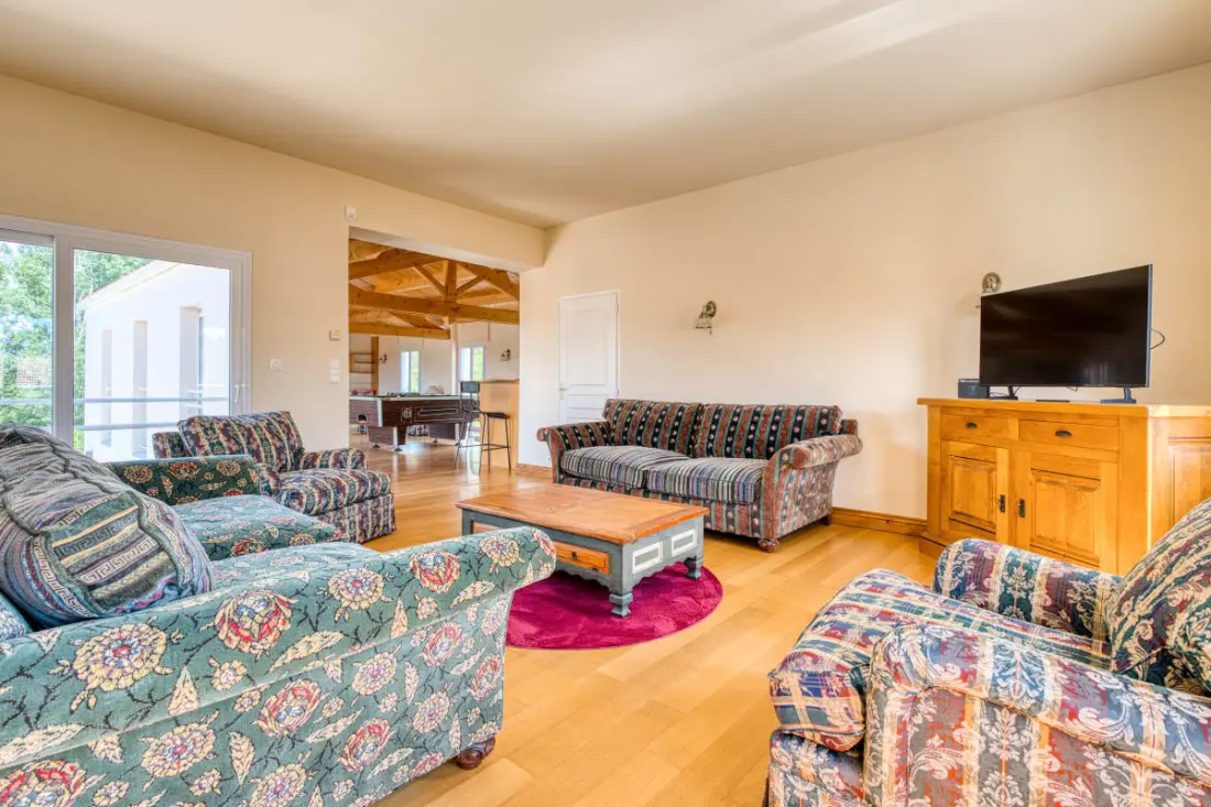 Villa Les Hauts Du Lac : 15 Pers, Piscine, Spa, Pétanque &amp; Lac