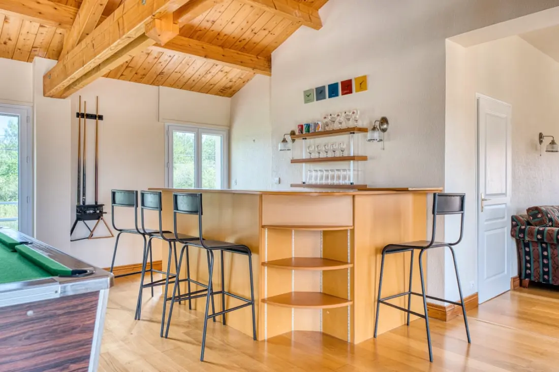 Villa Les Hauts Du Lac : 15 Pers, Piscine, Spa, Pétanque &amp; Lac