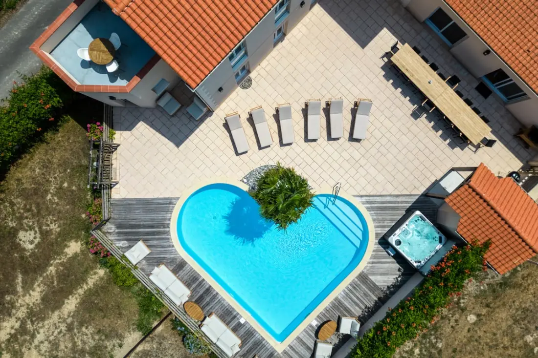 Villa Les Hauts Du Lac : 15 Pers, Piscine, Spa, Pétanque &amp; Lac
