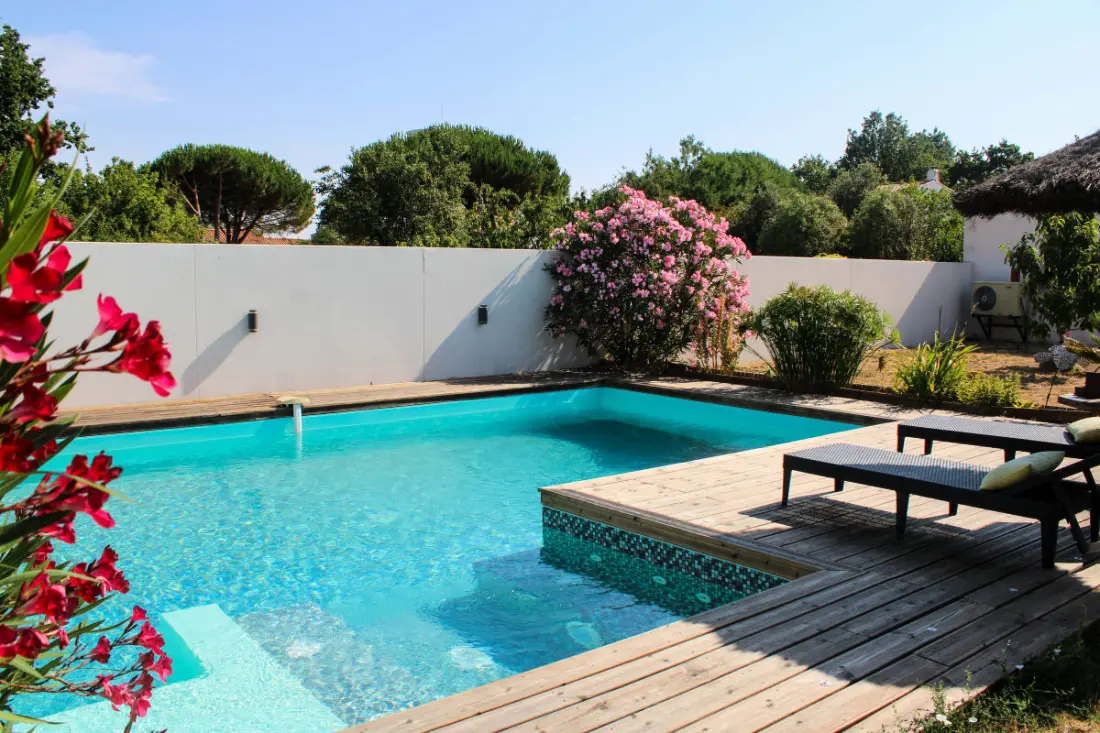 Villa Terra Nova : Piscine Chauffée, Jacuzzi &amp; Nature, 10min Océan, 8p