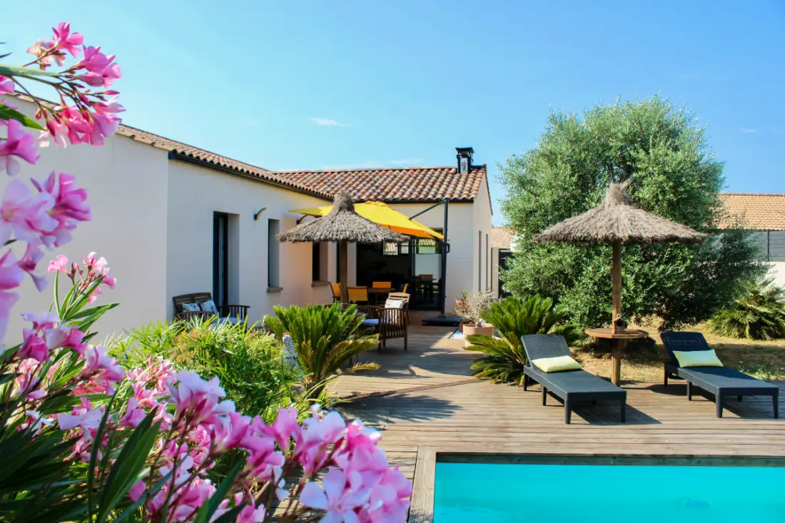 Villa Terra Nova : Piscine Chauffée, Jacuzzi &amp; Nature, 10min Océan, 8p