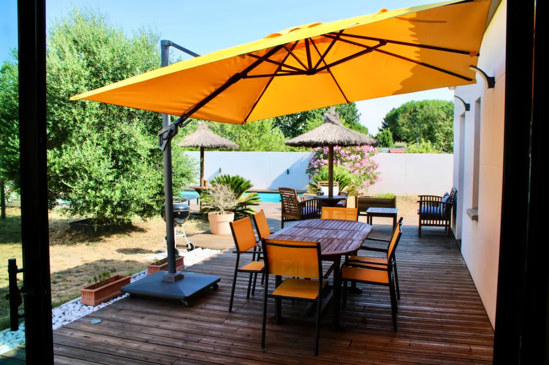 Villa Terra Nova : Piscine Chauffée, Jacuzzi &amp; Nature, 10min Océan, 8p