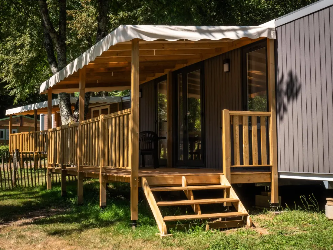 Flower Camping de Rouffiac 3 étoiles★★★