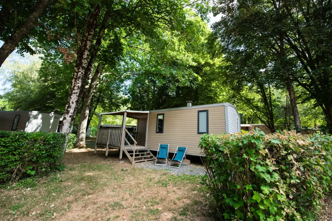 Flower Camping de Rouffiac 3 étoiles★★★