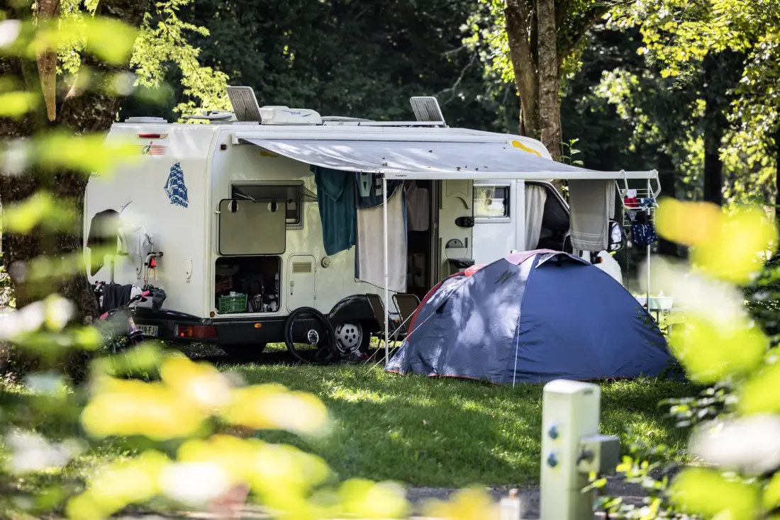 Flower Camping de Rouffiac 3 étoiles★★★