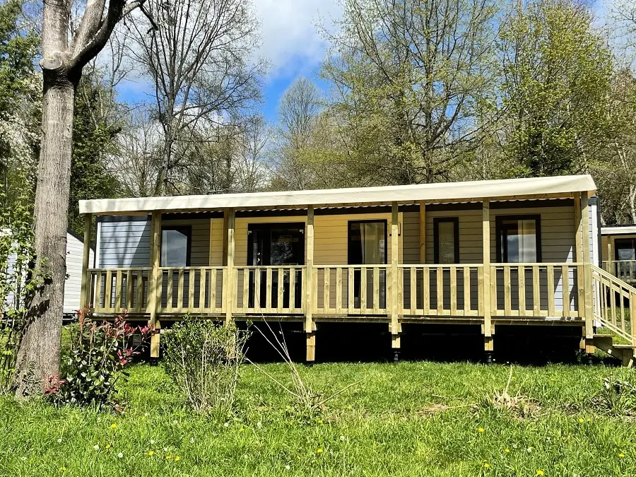 Flower Camping de Rouffiac 3 étoiles★★★