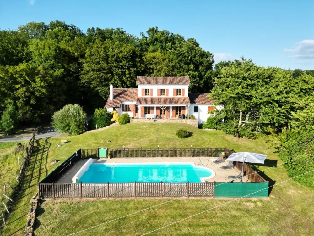 Maison de Vacances LANOUAILLE
