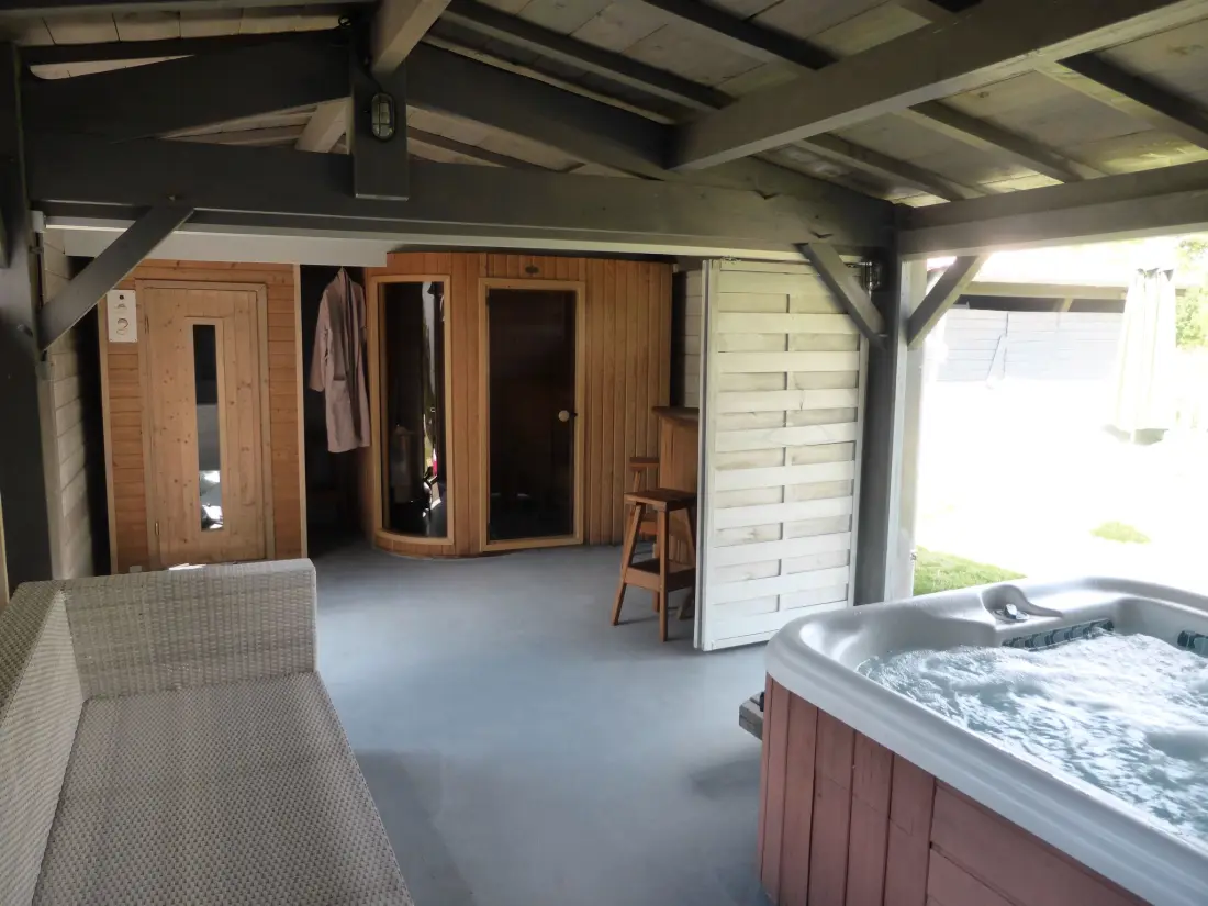 Résidence Wohnung "Les Platanes" mit Jacuzzi