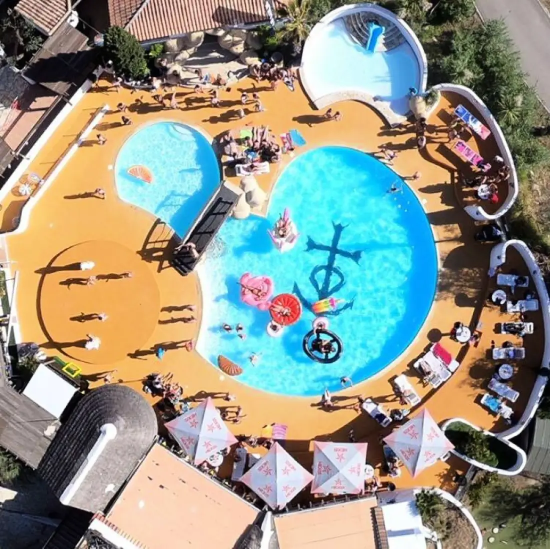 Camping Le Camarguais 4 étoiles★★★★