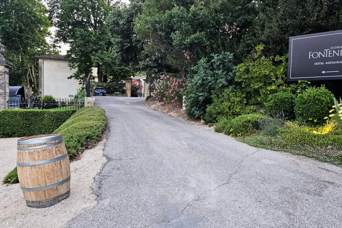 Maison Des Vignes : Piscine Et Charme à Lauris