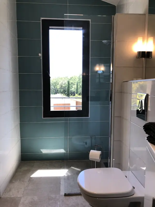 Maison Des Vignes : Piscine Et Charme à Lauris