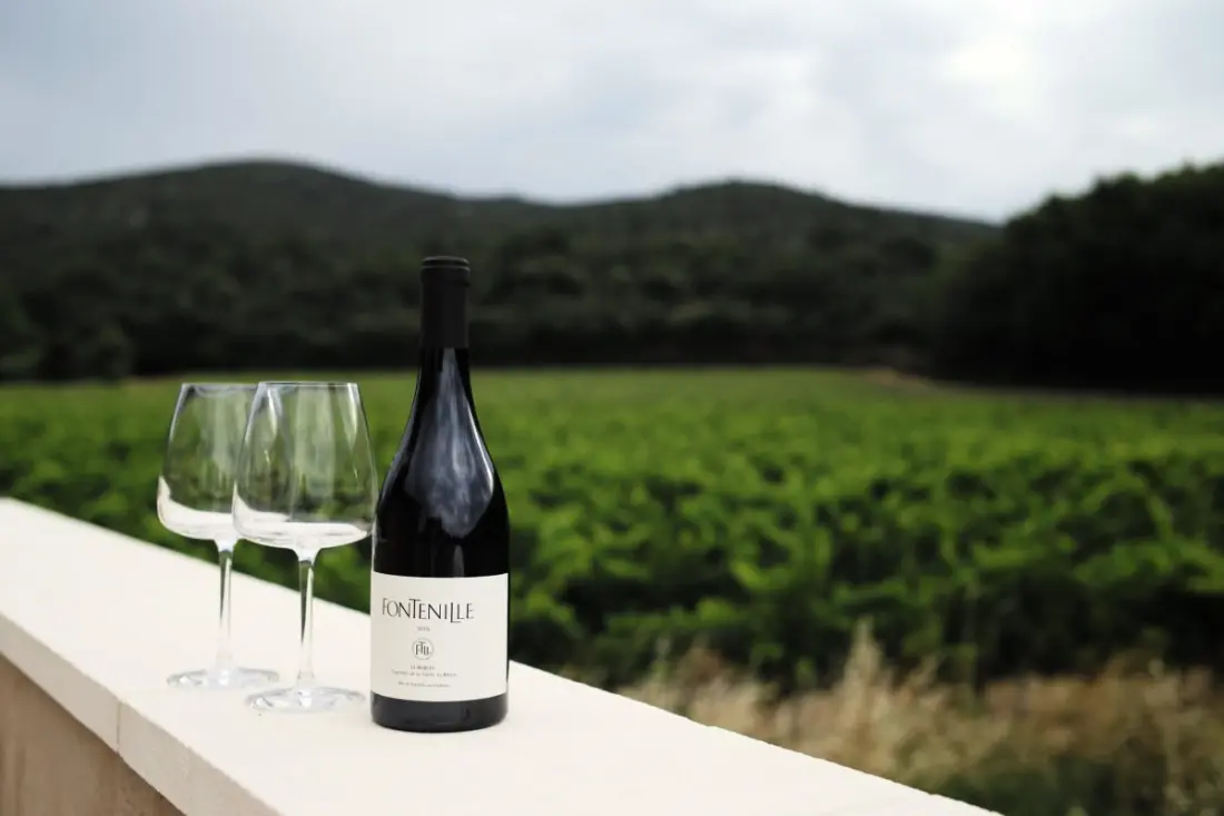 Maison Des Vignes : Piscine Et Charme à Lauris