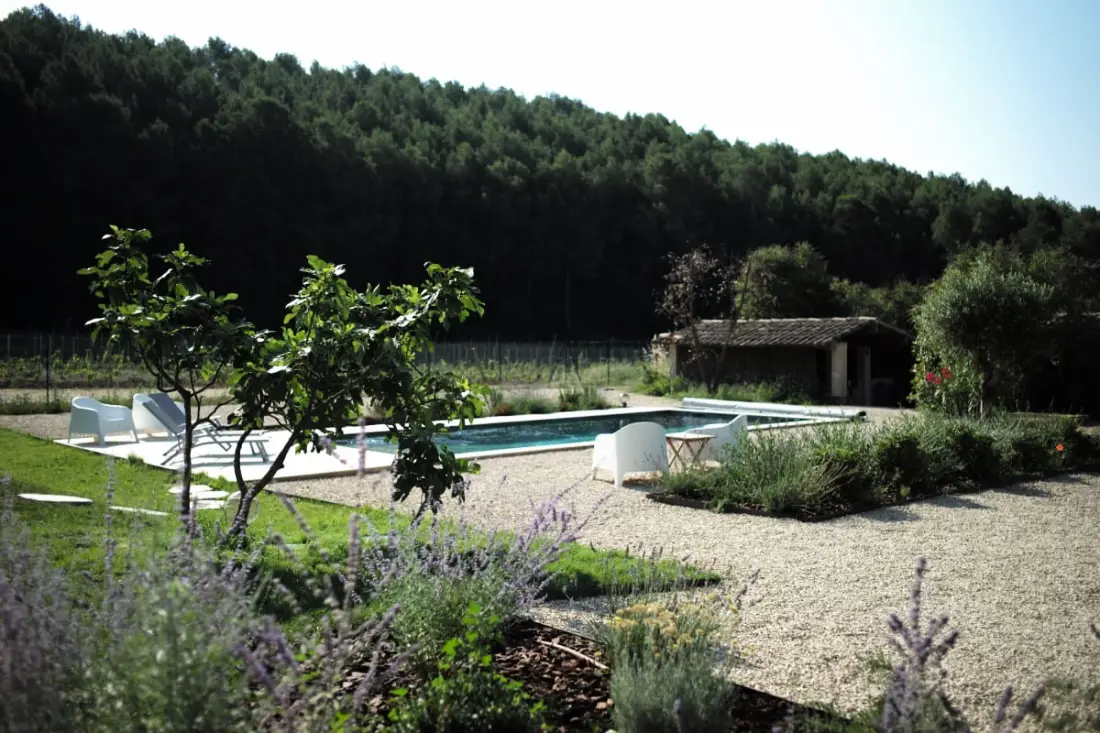 Maison Des Vignes : Piscine Et Charme à Lauris