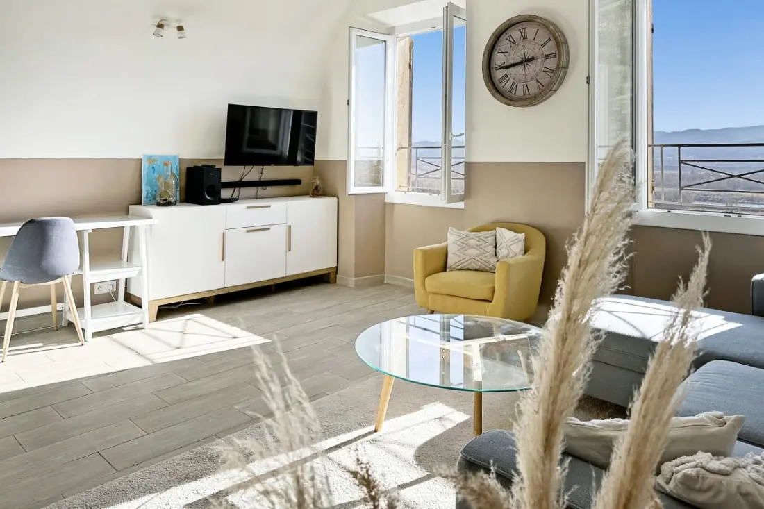 Terrasses Du Château | Vue Au Cœur Du Village