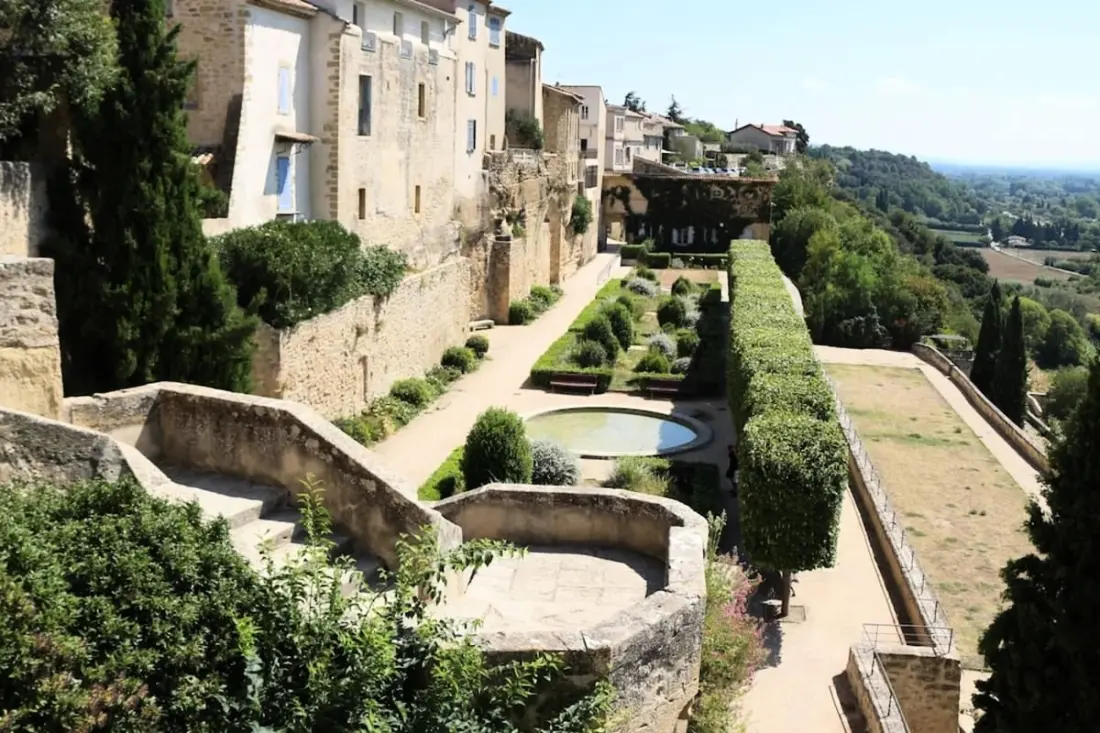 Terrasses Du Château | Vue Au Cœur Du Village