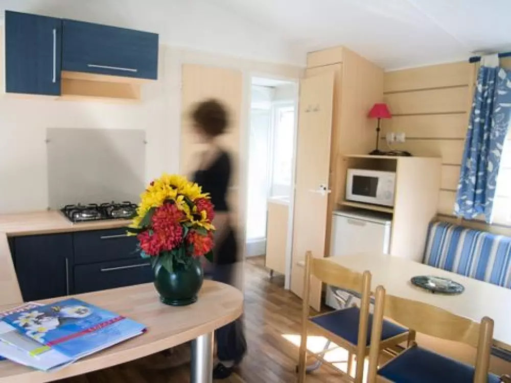 Camping maeva Escapades Le Lac Laval-de-Cère 3 étoiles★★★