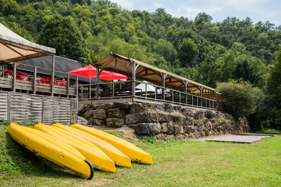 Camping maeva Escapades Le Lac Laval-de-Cère 3 étoiles★★★