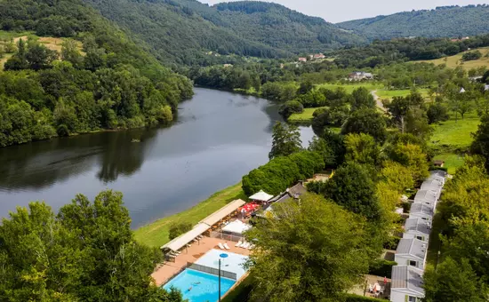 Camping maeva Escapades Le Lac de Laval-de-Cère ***