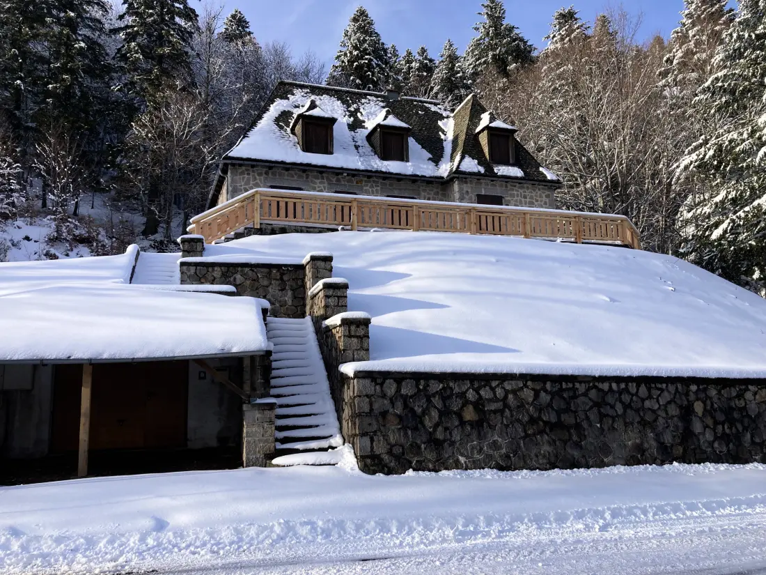 Maison à Laveissiere