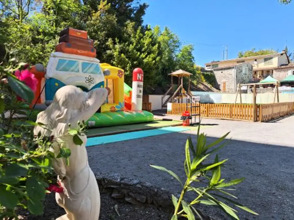 Camping Les Rives D'Auzon 3 étoiles★★★