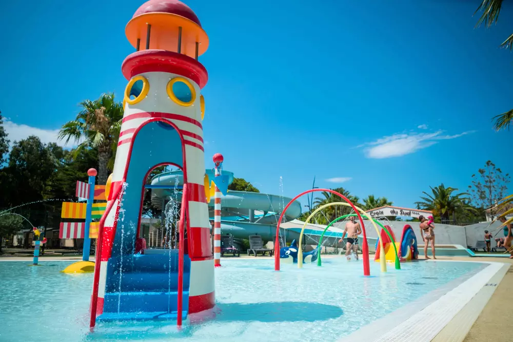 Camping Paradis Nai'a Village 41 étoiles★