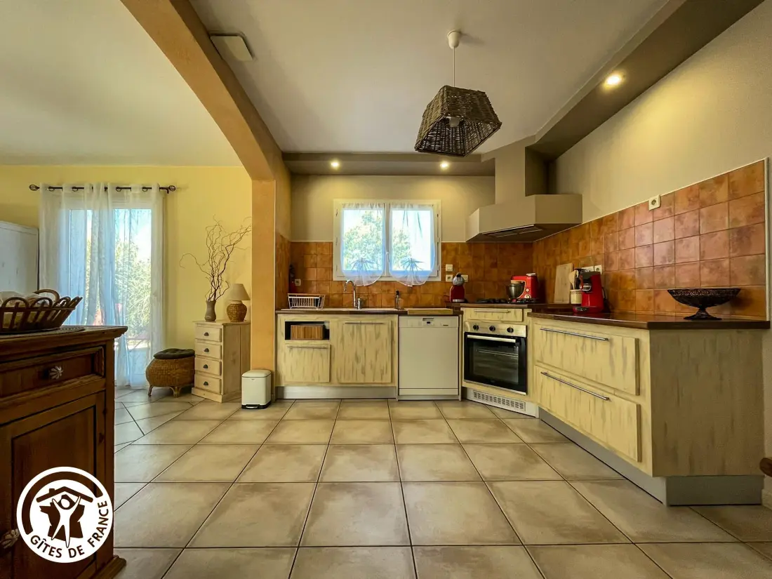 Maison de Vacances LE BERNARD 10