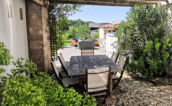 Maison de Vacances LE BERNARD 6