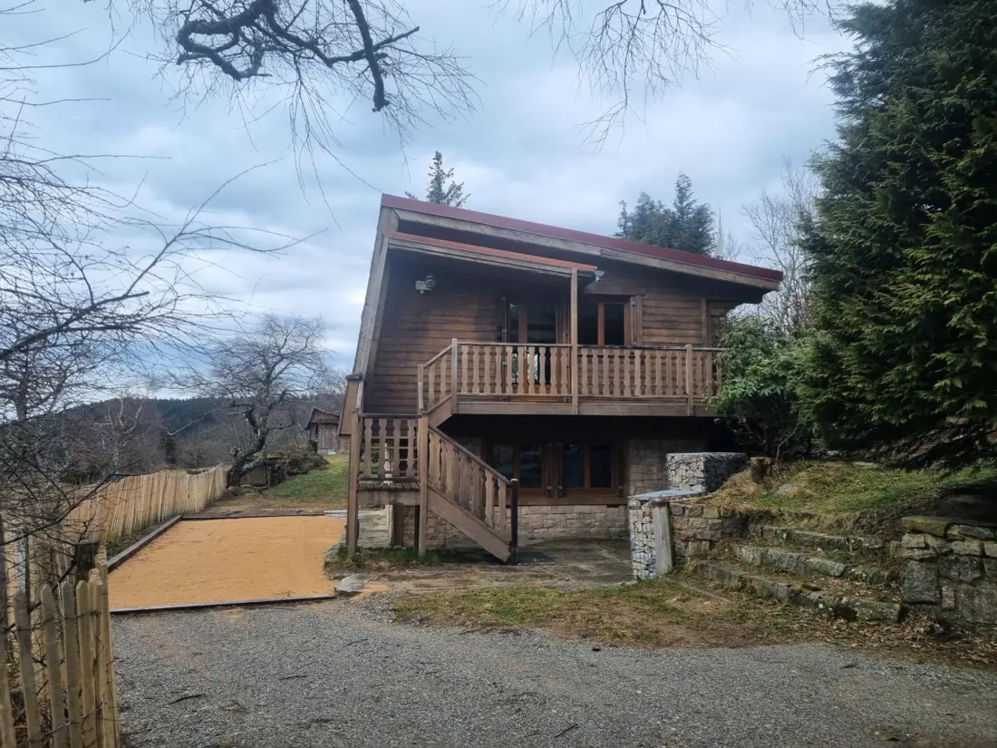 Maison de Vacances LE BESSAT 2