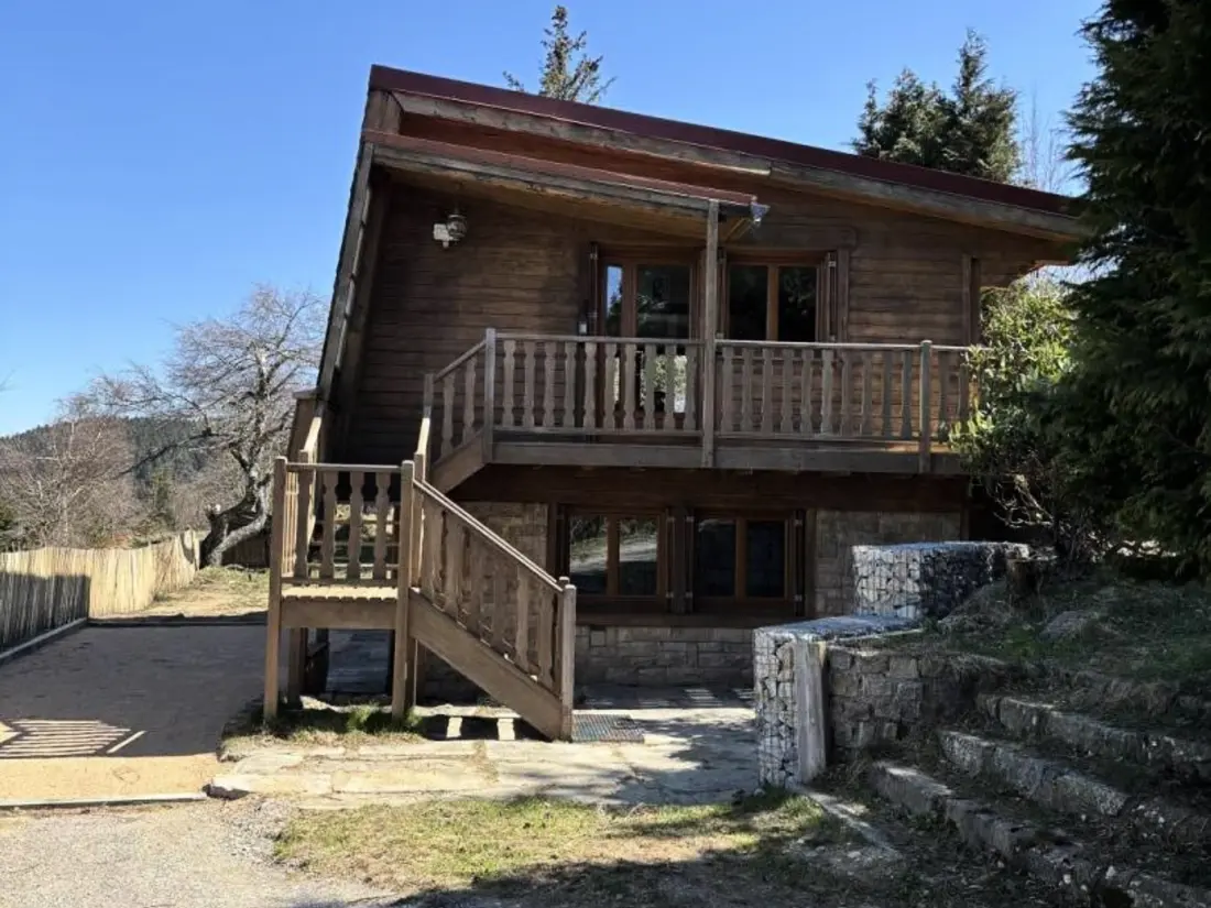 Maison de Vacances LE BESSAT 2