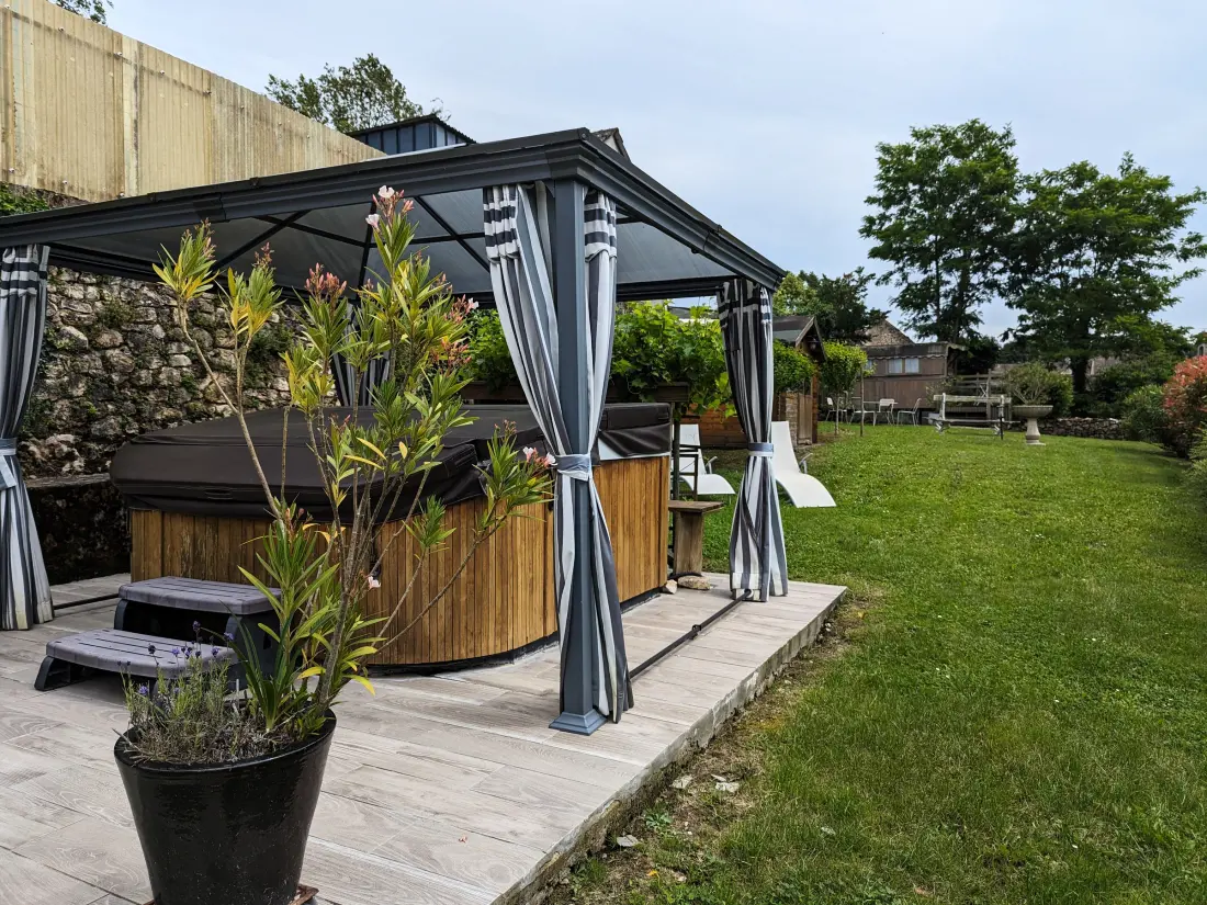 Maison de Vacances Le Blanc 10