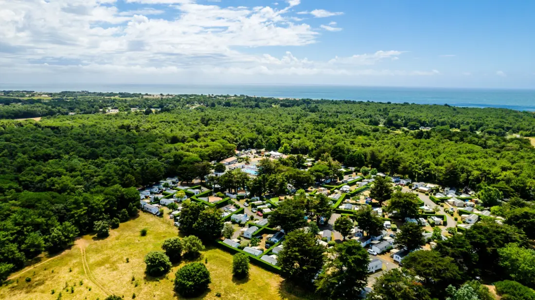 Camping Au Val de Loire en Ré 4 étoiles★★★★