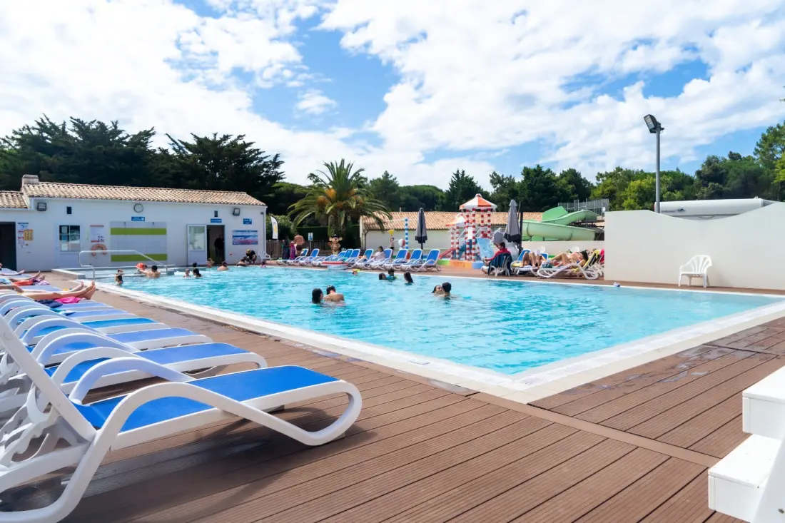 Camping Au Val de Loire en Ré 4 étoiles★★★★