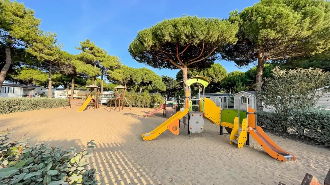 Camping Le Suroit 41 étoiles★