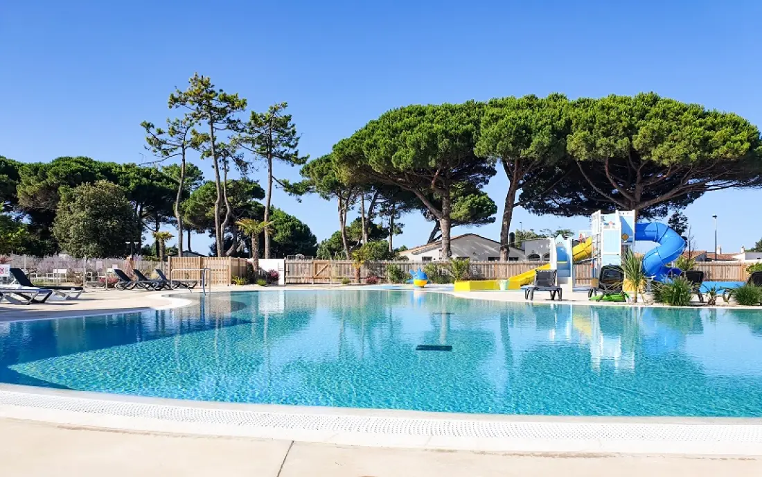 Camping Le Suroit 41 étoiles★
