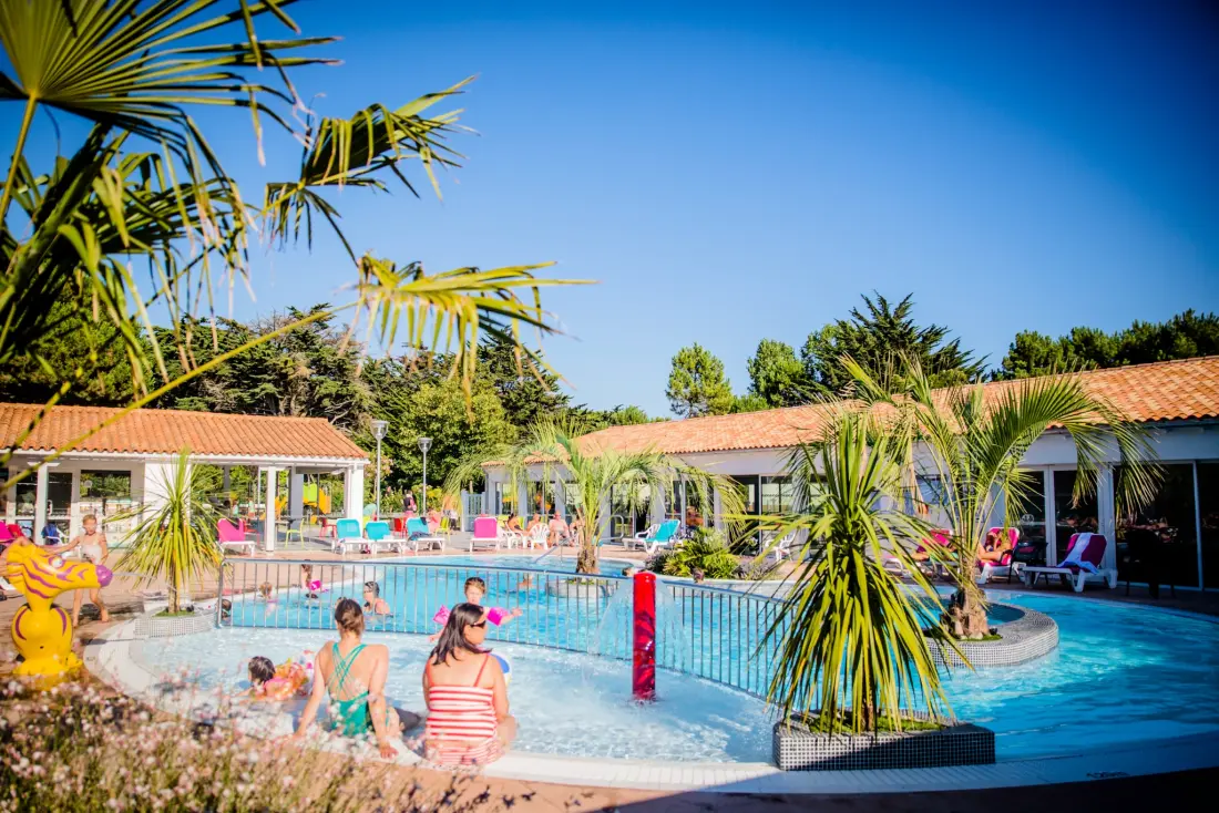 Camping LES VARENNES 4 étoiles★★★★