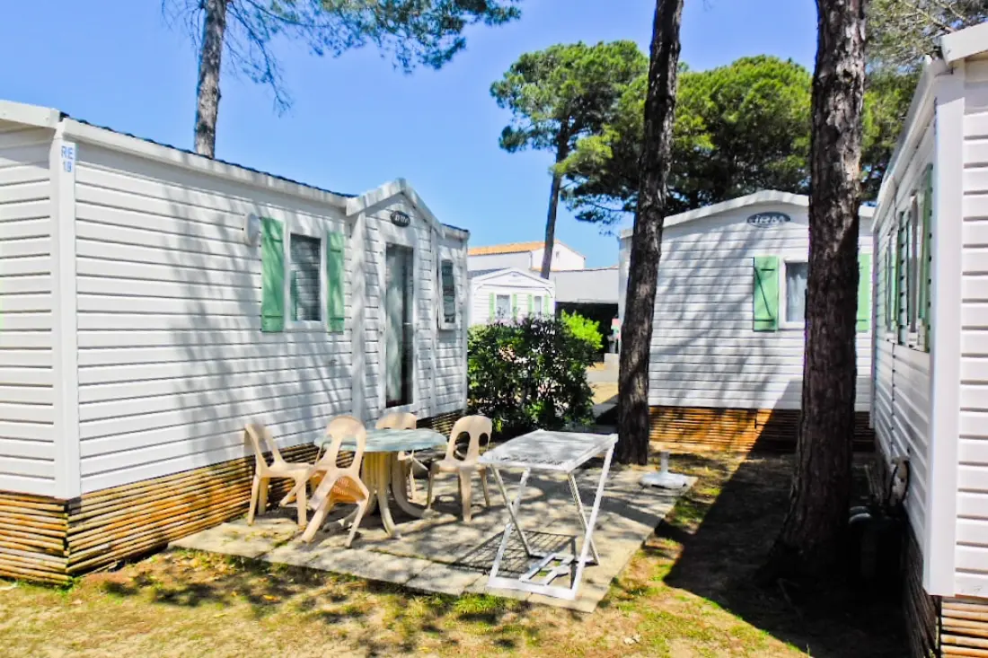 Camping LES VARENNES 4 étoiles★★★★