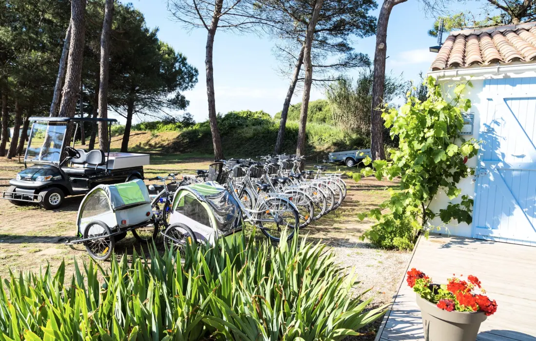 Flower Camping Tamarins Plage  4 étoiles★★★★