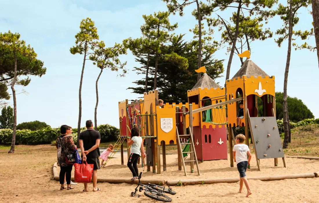 Flower Camping Tamarins Plage  4 étoiles★★★★