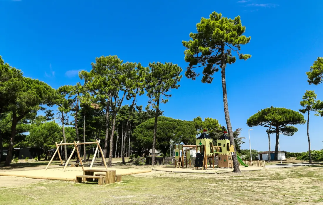 Flower Camping Tamarins Plage  4 étoiles★★★★