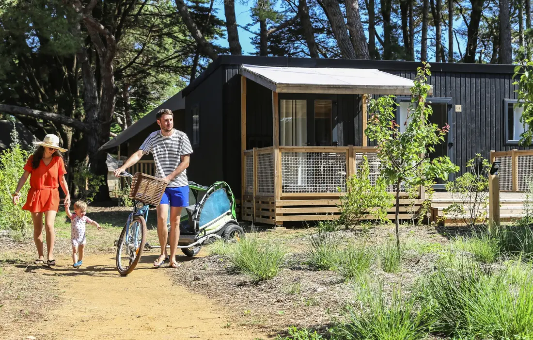 Flower Camping Tamarins Plage  4 étoiles★★★★