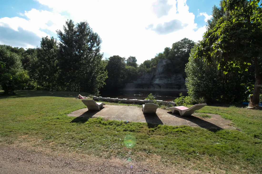 Camping Paradis Le Rocher de la Granelle 3 étoiles★★★