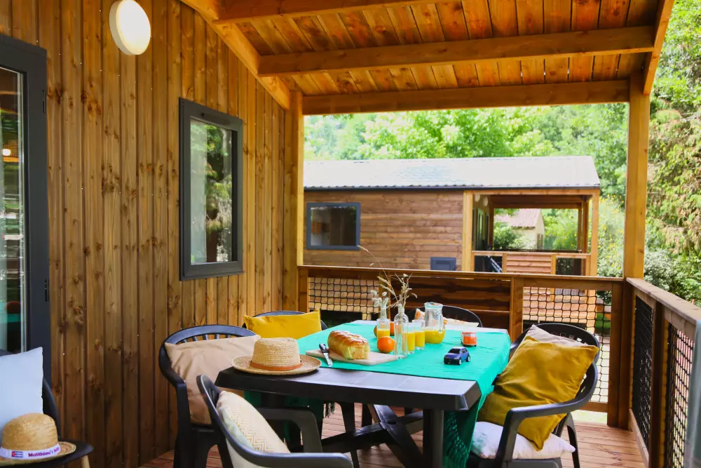 Camping Paradis Le Rocher de la Granelle 3 étoiles★★★